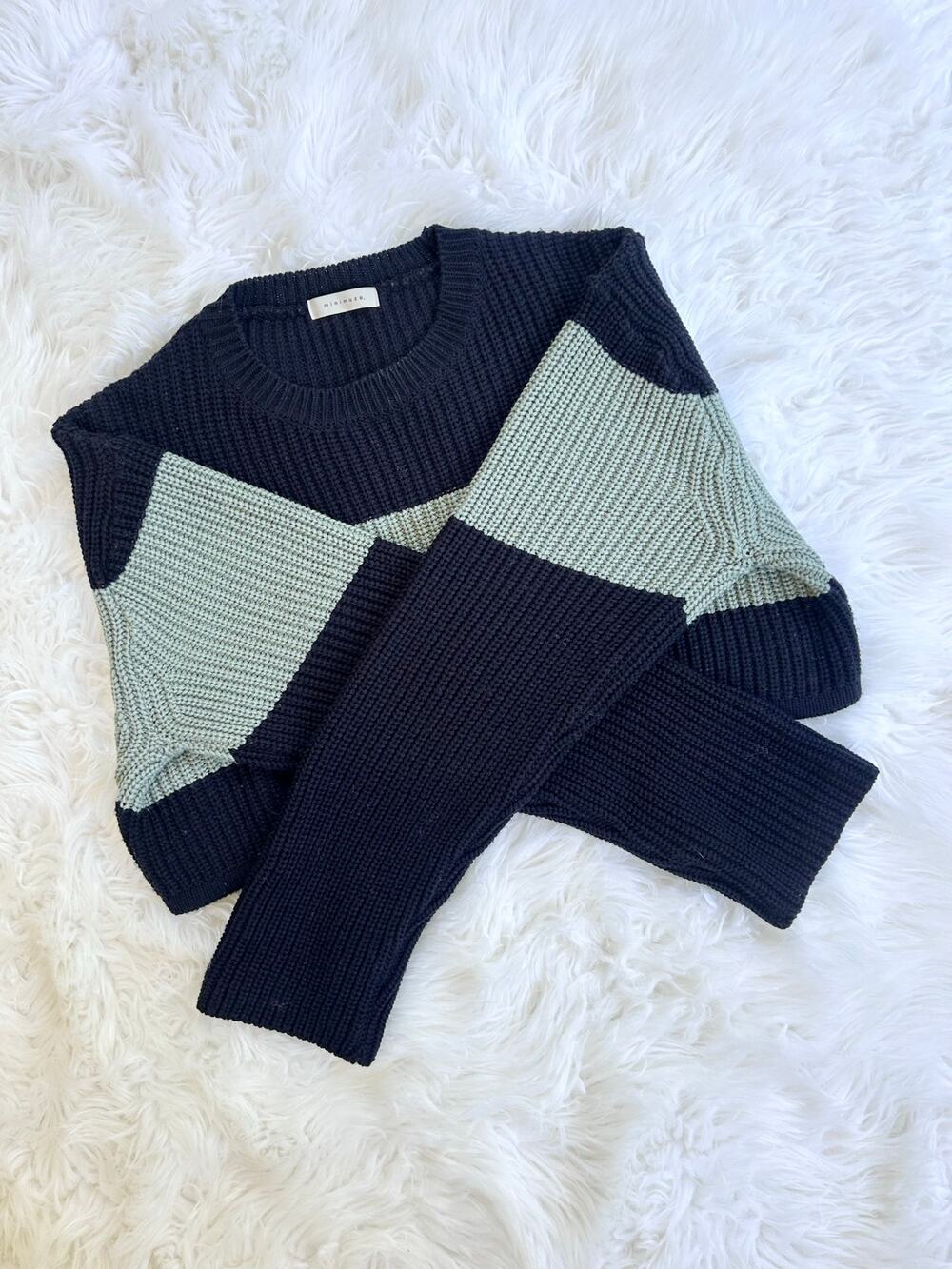 Urban Outfitters Crop Crewneck Sweater in Black and Sage